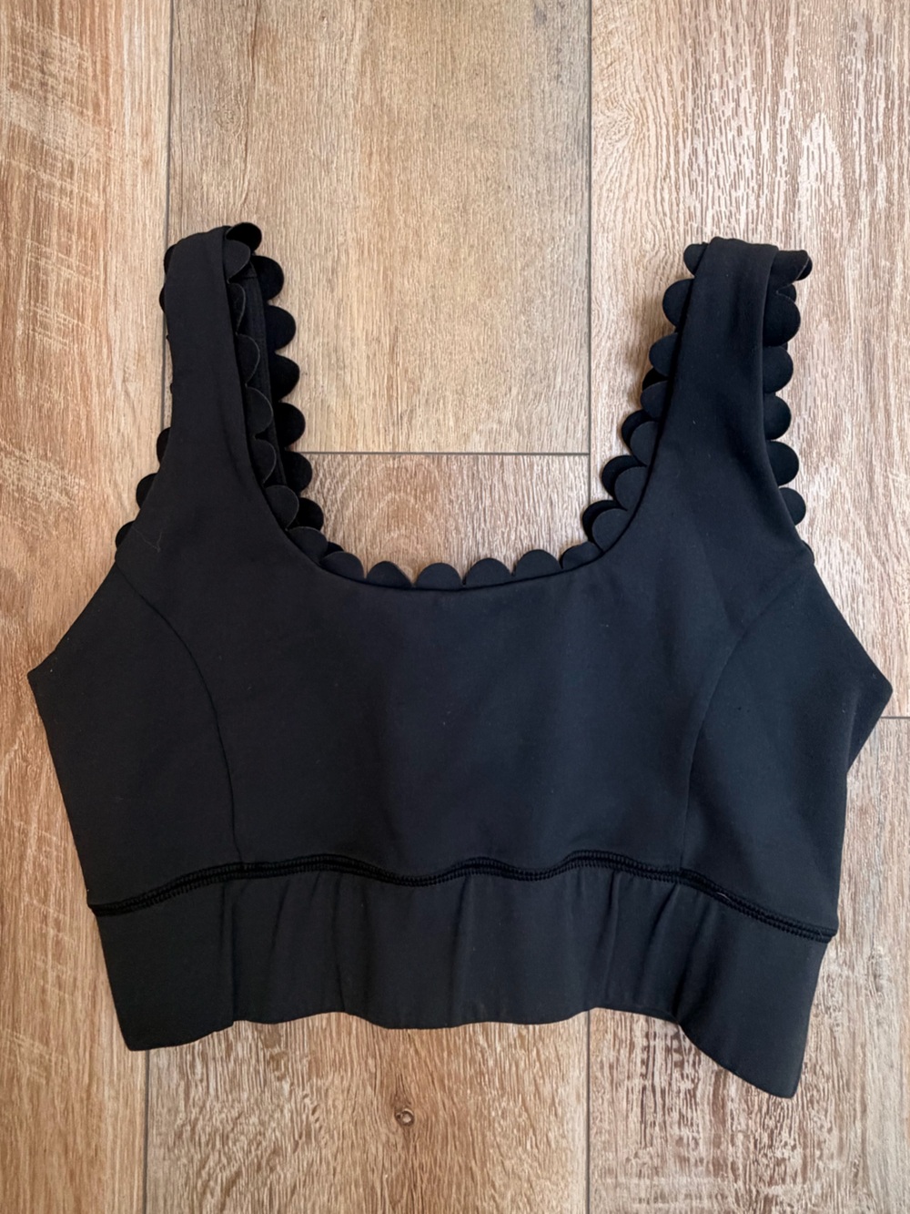 IVL Black Scallop Trim Sports Bra